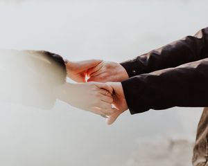 Preview wallpaper hands, couple, love, romance