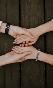 Preview wallpaper hands, couple, tenderness