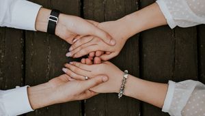 Preview wallpaper hands, couple, tenderness