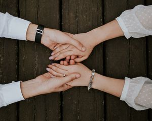 Preview wallpaper hands, couple, tenderness