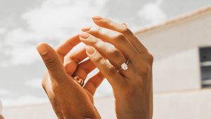 Preview wallpaper hands, couple, touch, rings, love, tenderness