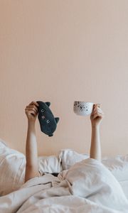 Preview wallpaper hands, cup, morning