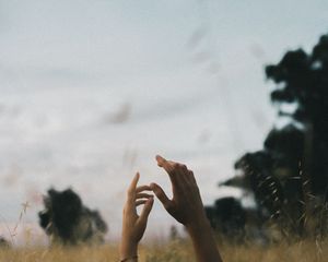 Preview wallpaper hands, fingers, sky, nature