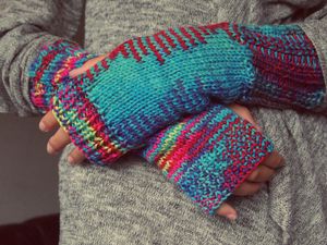 Preview wallpaper hands, gloves, knitted, bright