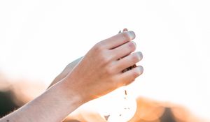 Preview wallpaper hands, pebbles, stones, movement, macro