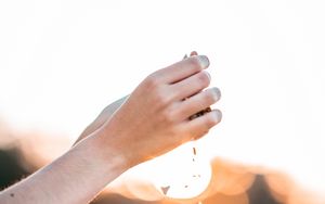 Preview wallpaper hands, pebbles, stones, movement, macro