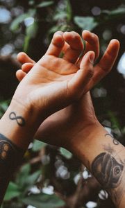 Preview wallpaper hands, tattoo, art