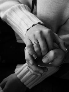 Preview wallpaper hands, touch, bw, love