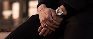 Preview wallpaper hands, watches, decoration