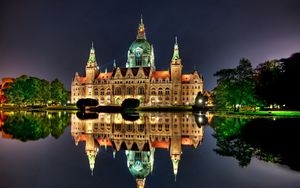 Preview wallpaper hannover, germany, building, night, reflection, shine