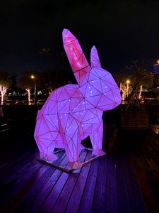 Preview wallpaper hare, figure, statue, light, purple, dark