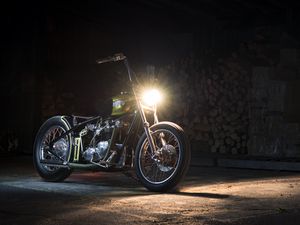 Preview wallpaper harley davidson, motorcycle, bike, light