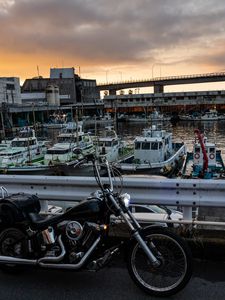 Preview wallpaper harley davidson, motorcycle, bike, pier