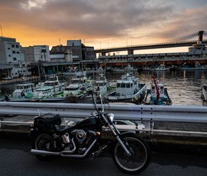 Preview wallpaper harley davidson, motorcycle, bike, pier