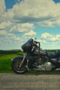 Preview wallpaper harley-davidson, bike, motorcycle, travel, road, clouds