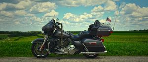 Preview wallpaper harley-davidson, bike, motorcycle, travel, road, clouds