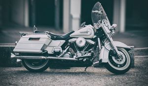 Preview wallpaper harley-davidson, motorcycle, bike, side view, wheel