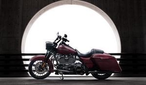 Preview wallpaper harley-davidson, motorcycle, bike, red, side view