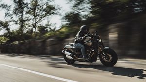 Preview wallpaper harley-davidson, motorcycle, bike, biker, road, speed