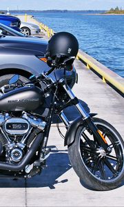 Preview wallpaper harley-davidson, motorcycle, bike, helmet, gray