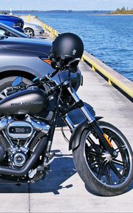 Preview wallpaper harley-davidson, motorcycle, bike, helmet, gray