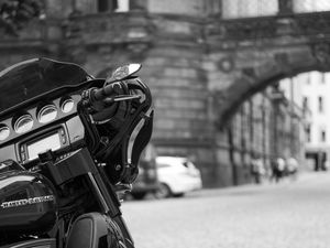 Preview wallpaper harley-davidson, motorcycle, bike, black, road, black and white