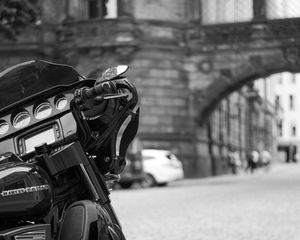 Preview wallpaper harley-davidson, motorcycle, bike, black, road, black and white