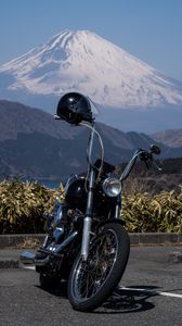 Preview wallpaper harley-davidson, motorcycle, black, helmet