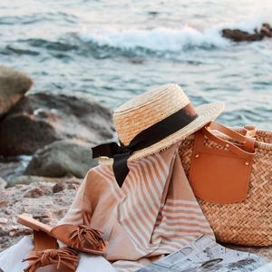 Preview wallpaper hat, bag, magazine, fabric, beach