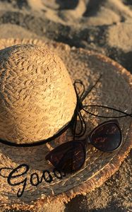 Preview wallpaper hat, glasses, beach, inscription, words