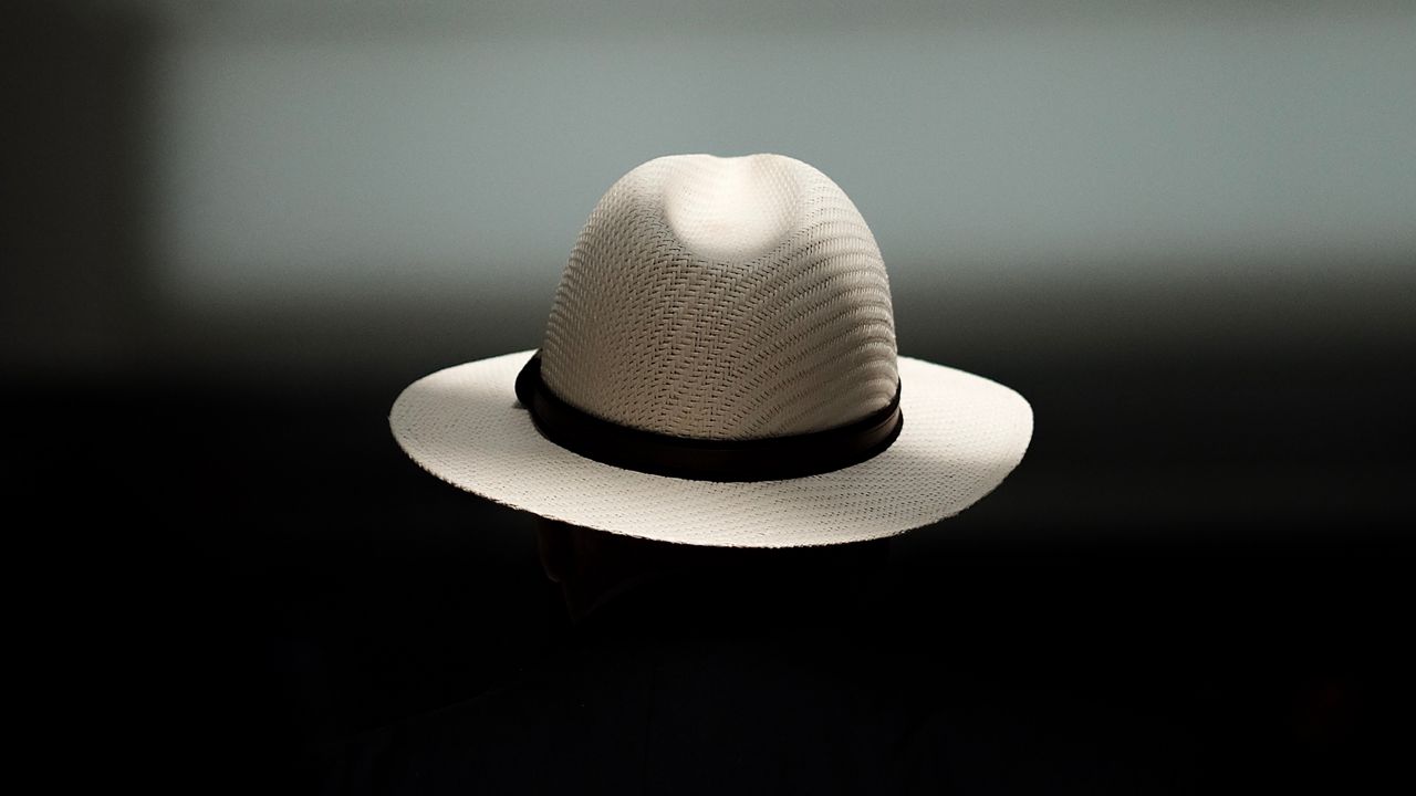 Wallpaper hat, minimalism, levitation