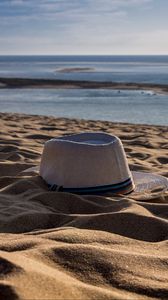 Preview wallpaper hat, sand, beach, summer