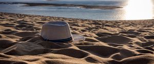 Preview wallpaper hat, sand, beach, summer