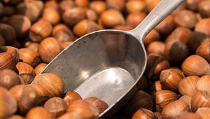 Preview wallpaper hazelnuts, scoop, lot