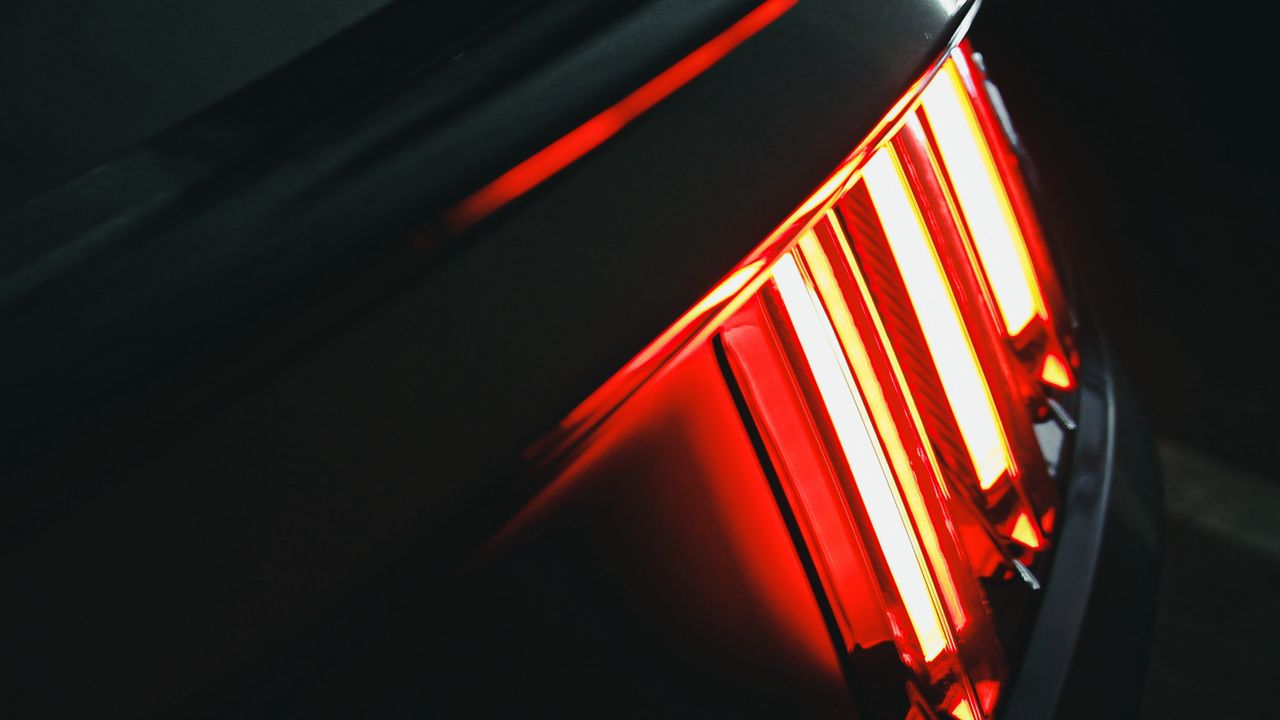 Wallpaper headlight, light, red, glow, brake light