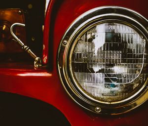Preview wallpaper headlight, round, car, red