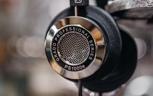 Preview wallpaper headphones, metallic, silver, audio, music
