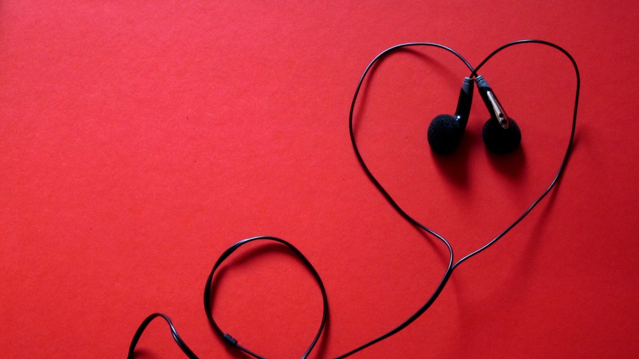 Wallpaper headphones, music, heart, headset