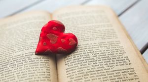Preview wallpaper heart, book, love