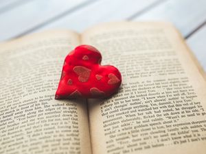 Preview wallpaper heart, book, love