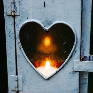 Preview wallpaper heart, candle, fire