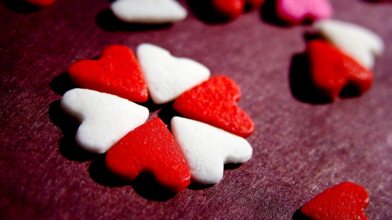 Wallpaper heart, candy, table, surface, shape