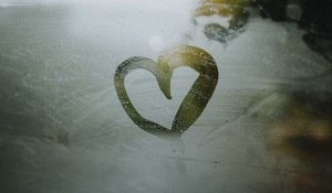 Preview wallpaper heart, drawing, love, glass, wet