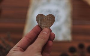 Preview wallpaper heart, fingers, hand, love