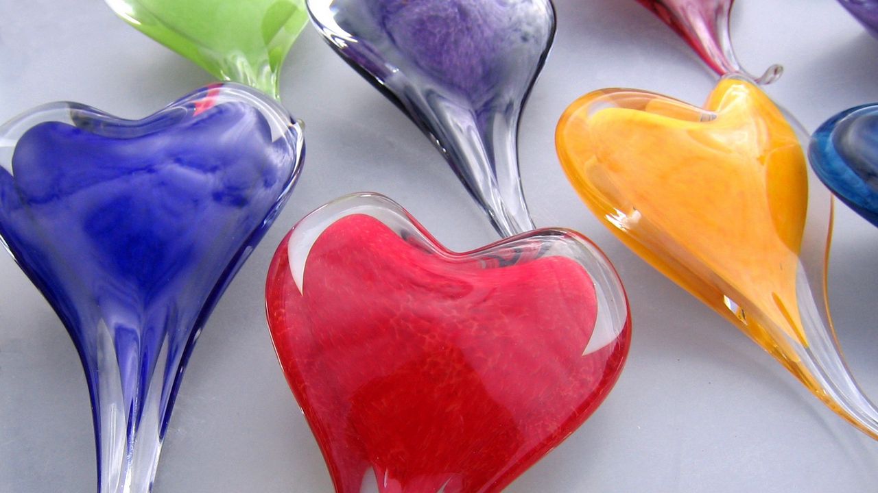 Wallpaper heart, glass, multicolored