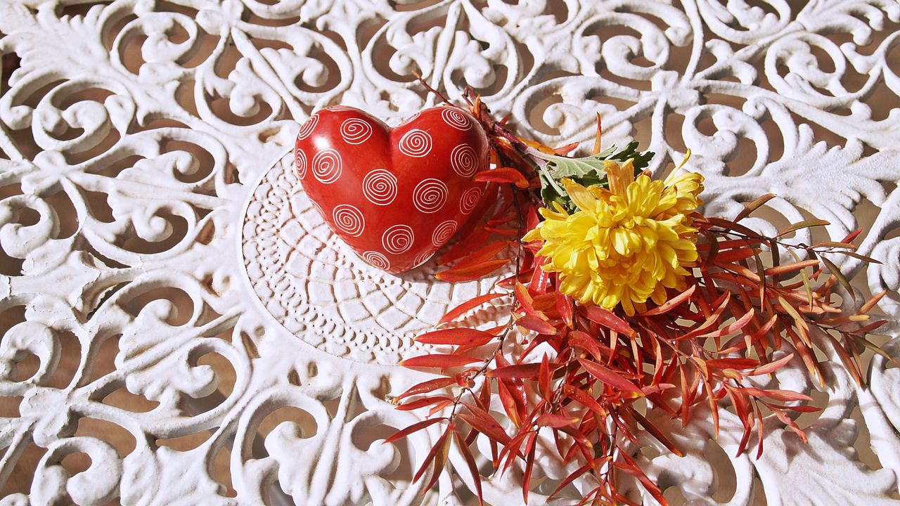 Wallpaper heart, napkin, flowers, patterns