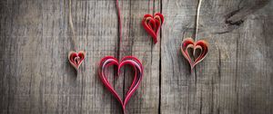 Preview wallpaper heart, paper, figurines, wooden background