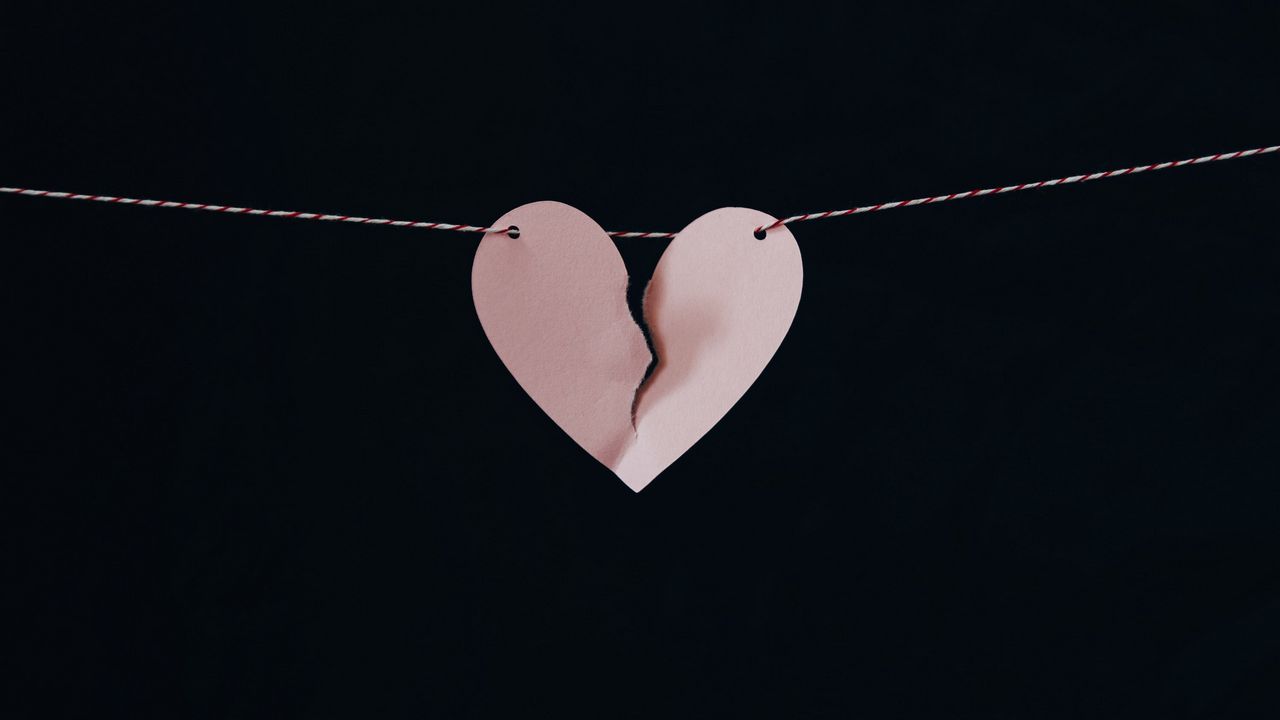 Wallpaper heart, paper, string, breaking