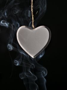 Preview wallpaper heart, smoke, thread, love