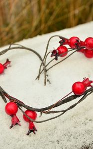 Preview wallpaper heart, snow, love, berries